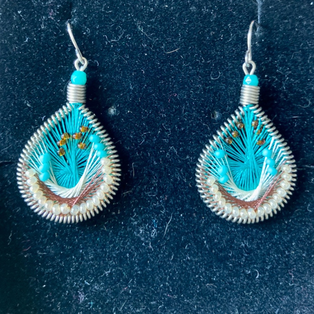 NWT Tropic Options Silver, Thread and Bead Drop Earrings